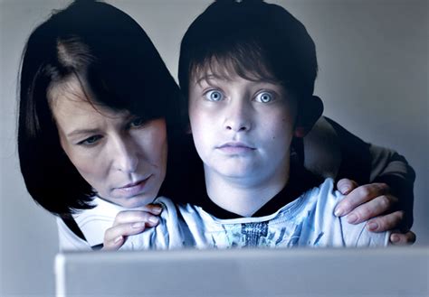 Jan 22, 2009 · Porn is proliferating, and children under the age of 18 have become one of its biggest consumers. Most of them have viewed it by the age of 11. Understandably, parents have become angry, alarmed ... 